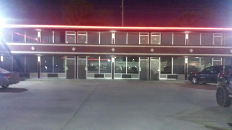 Econo Lodge Winfield Bagian luar foto